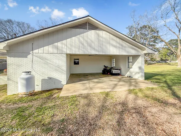 $259,500 | 35 East Lincoln Drive Northeast, Brookhaven, MS 39601