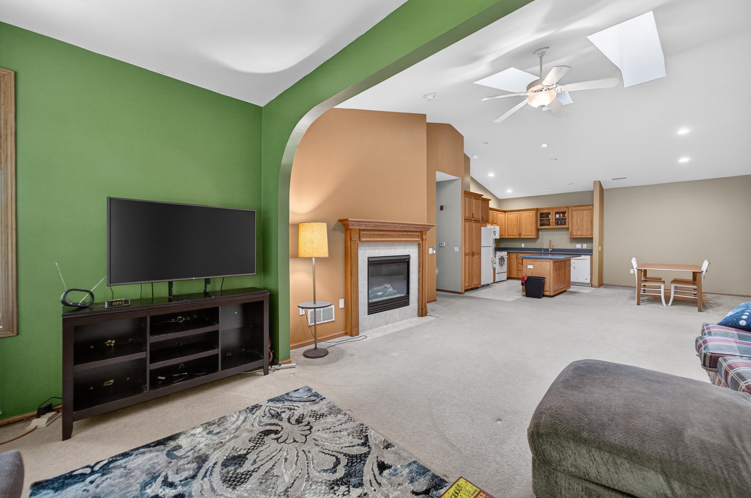 6802 Raymond Road, Unit 205 Madison, WI 53719 - Photo 9 of 25