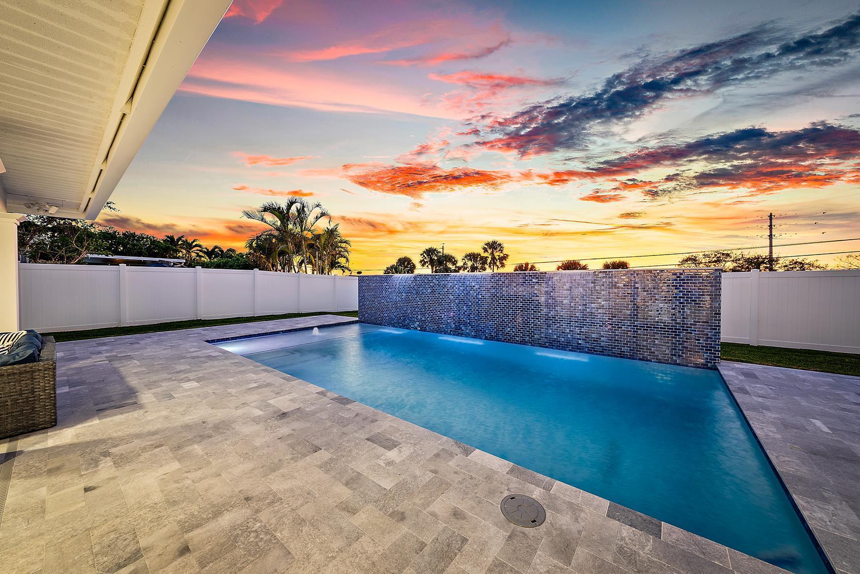 491 Sunset Way Juno Beach, FL 33408 - Photo 5 of 50 a view of a terrace