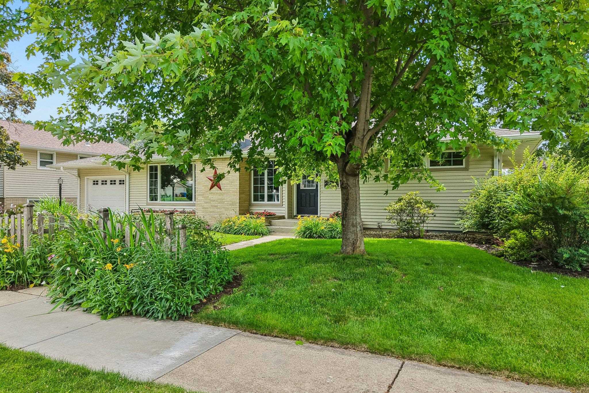 204 6th Street Waunakee, WI 53597 - Photo 45 of 58
