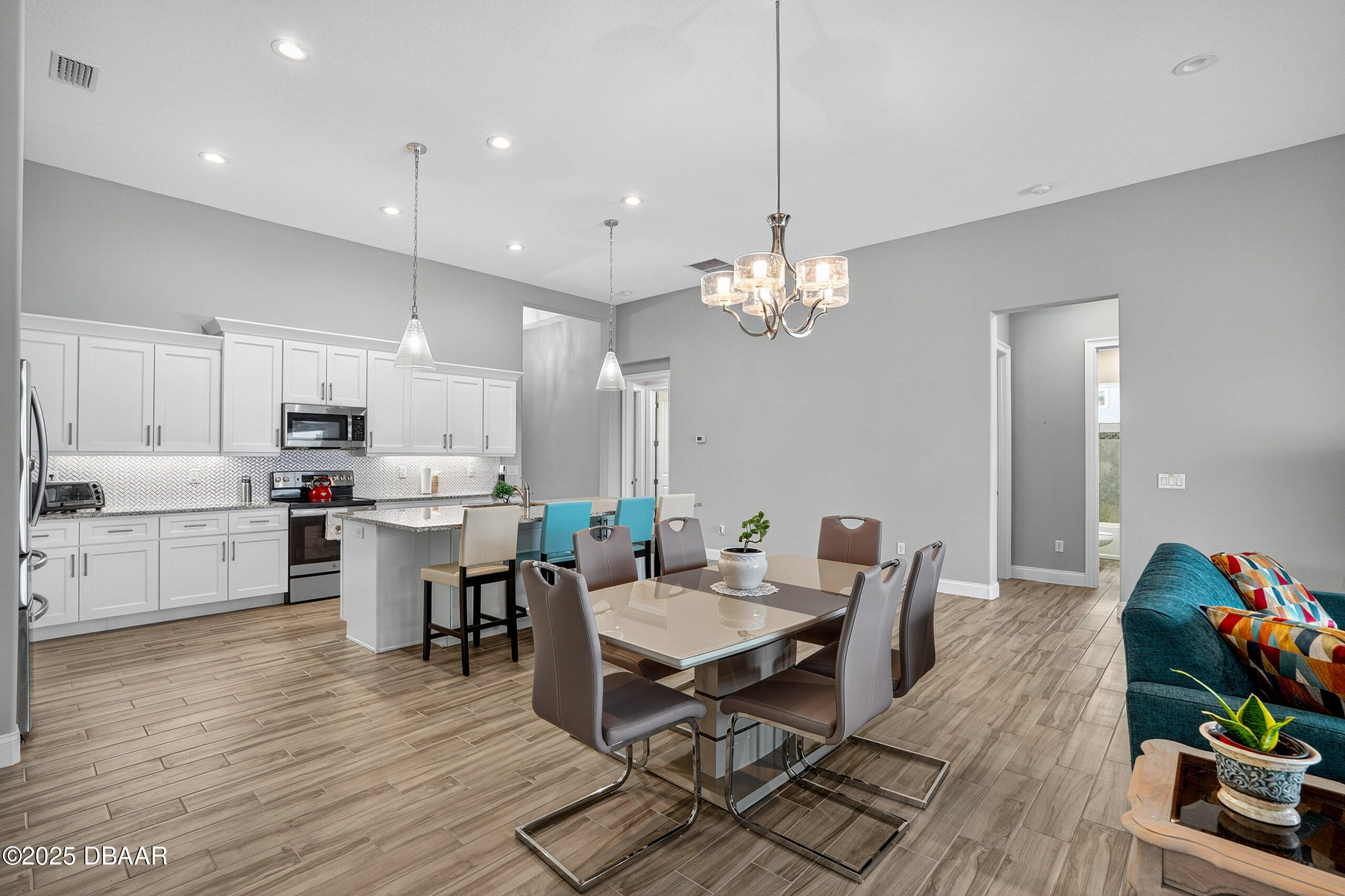 212 Fuchsia Street Daytona Beach, FL 32124 - Photo 9 of 54 Kitchen/Dining Combo