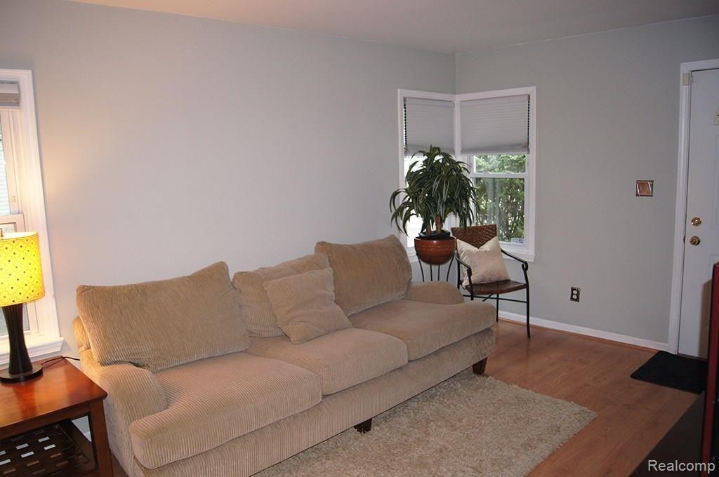 3211 Crooks Road Rochester Hills, MI 48309 - Photo 10 of 18