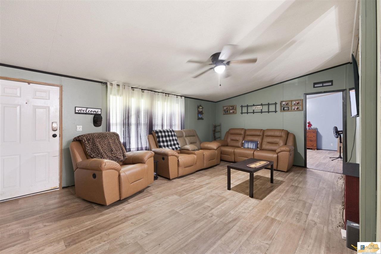 272 Groce Road Edmonton, KY 42129 - Photo 4 of 68 Gallery Image 4