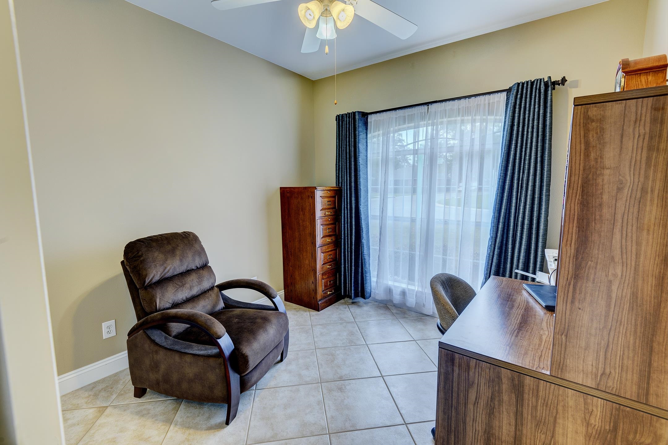 201 Hemingway Loop Foley, AL 36535 - Photo 7 of 47