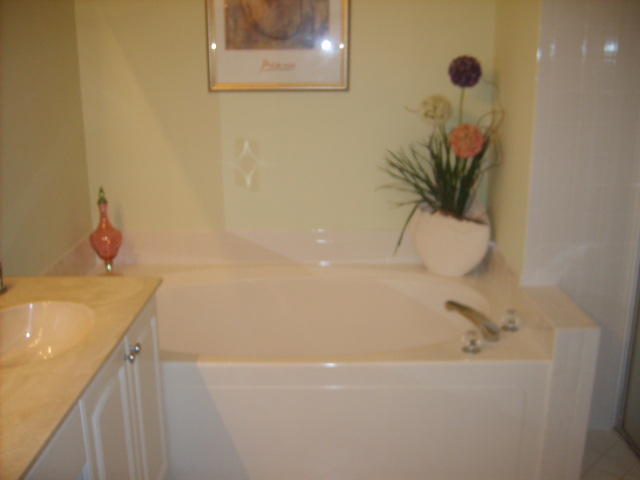5344 Monterey Circle, Unit B Delray Beach, FL 33484 - Photo 14 of 26 MASTER BATH