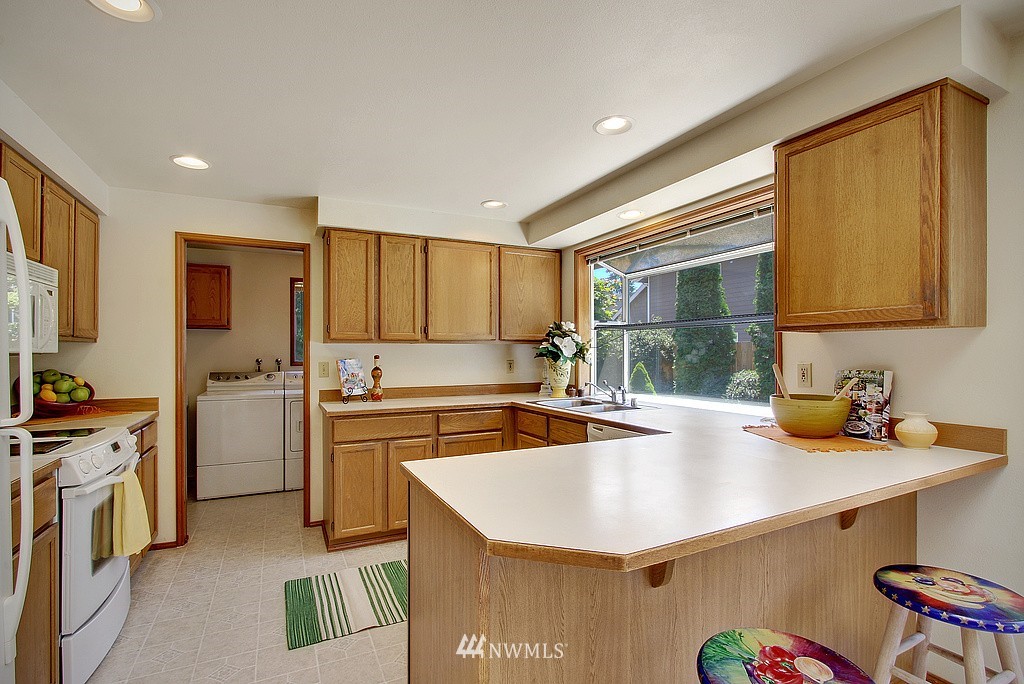 4701 Northeast 21st Street Renton, WA 98059 - Photo 2 of 15