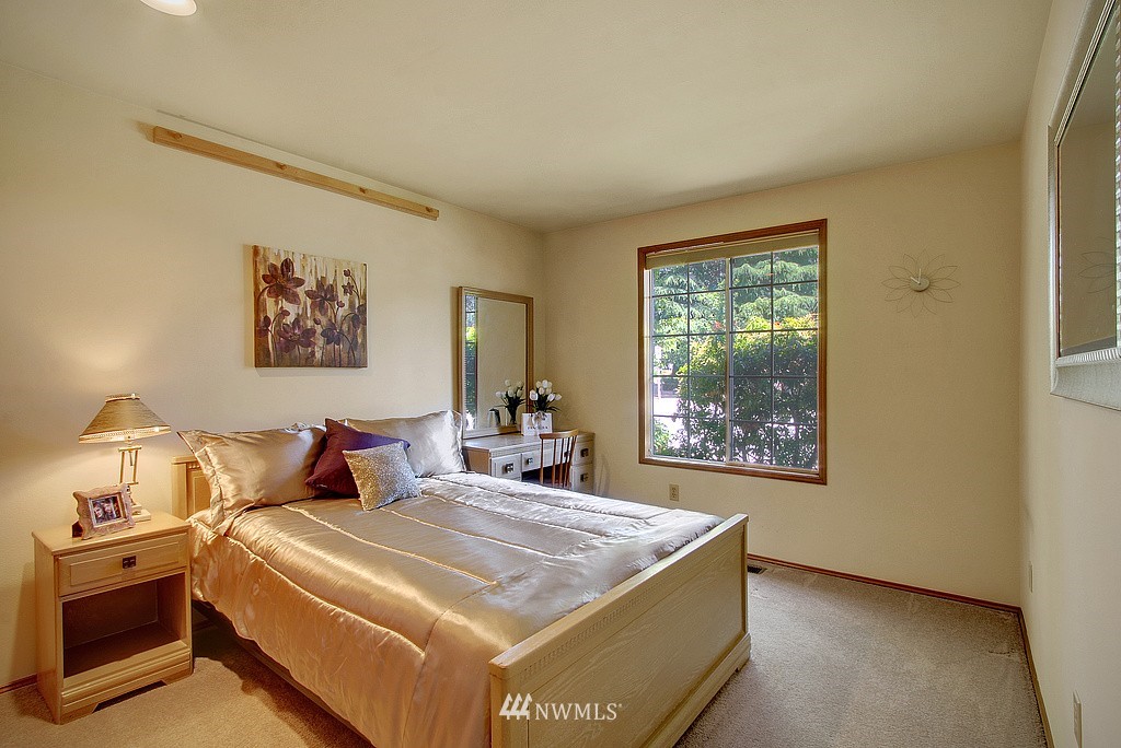 4701 Northeast 21st Street Renton, WA 98059 - Photo 11 of 15