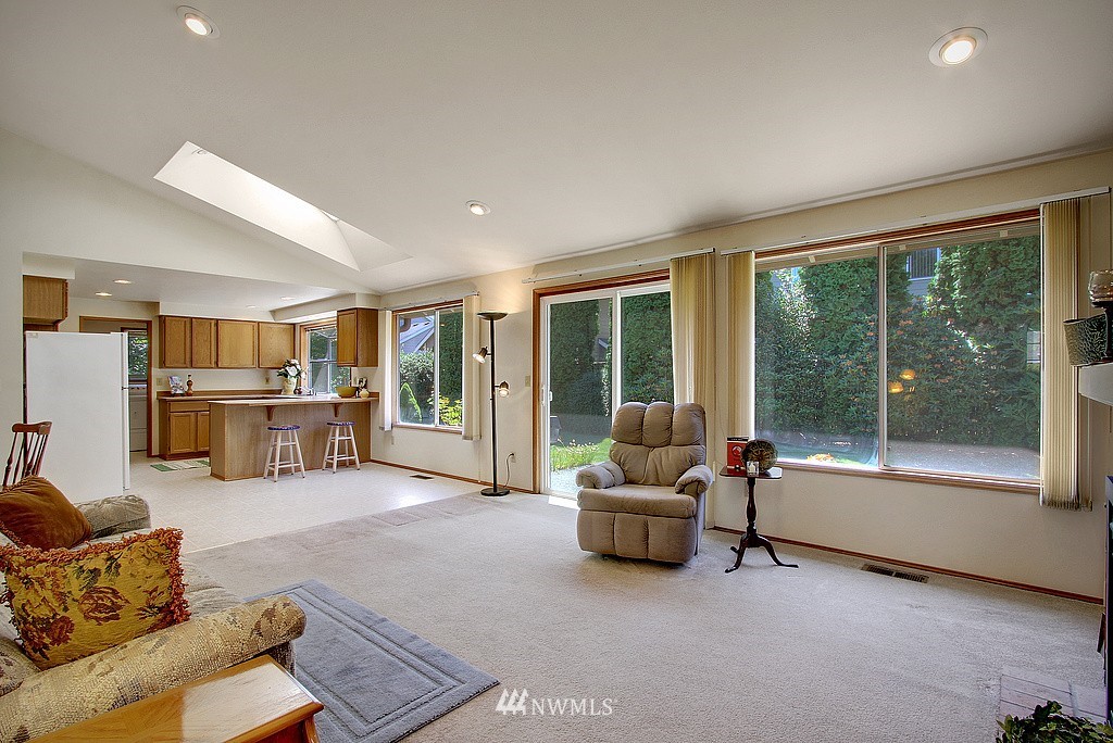 4701 Northeast 21st Street Renton, WA 98059 - Photo 5 of 15