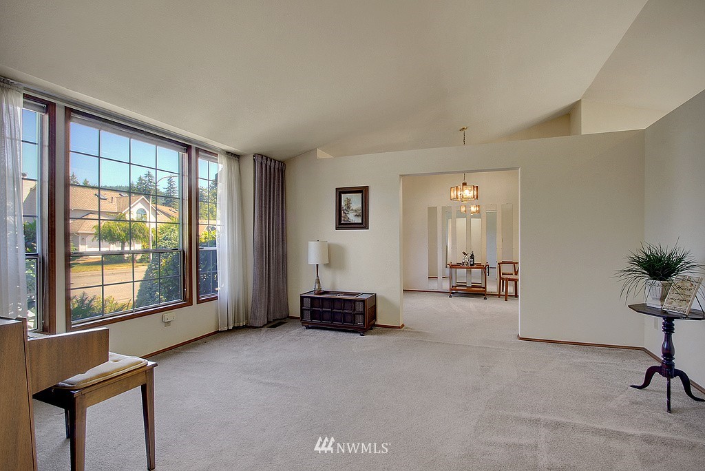 4701 Northeast 21st Street Renton, WA 98059 - Photo 8 of 15
