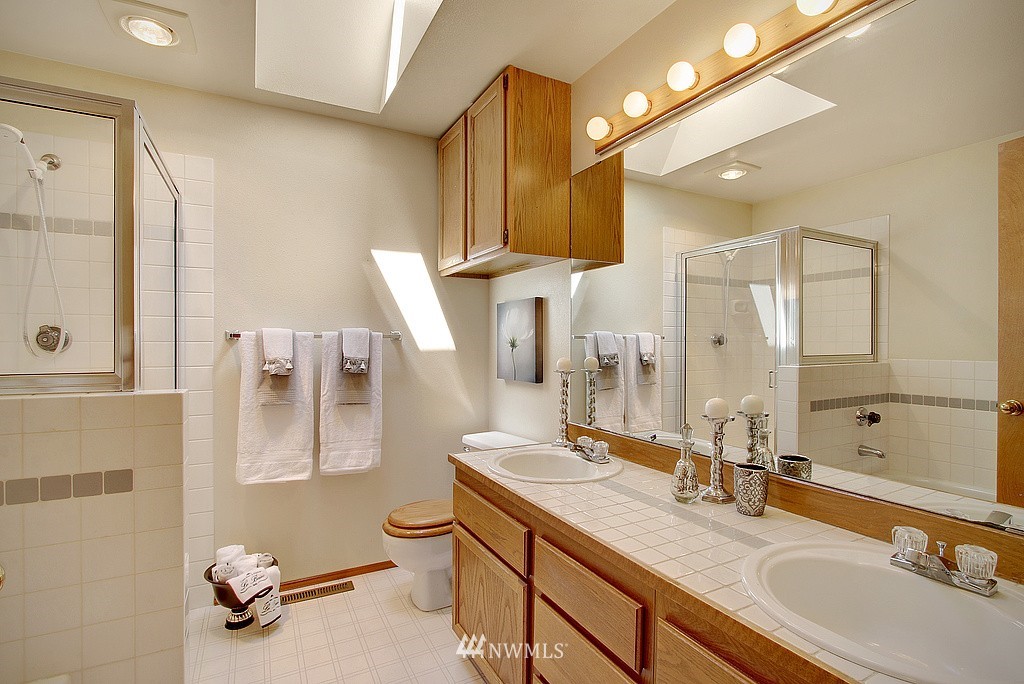 4701 Northeast 21st Street Renton, WA 98059 - Photo 10 of 15