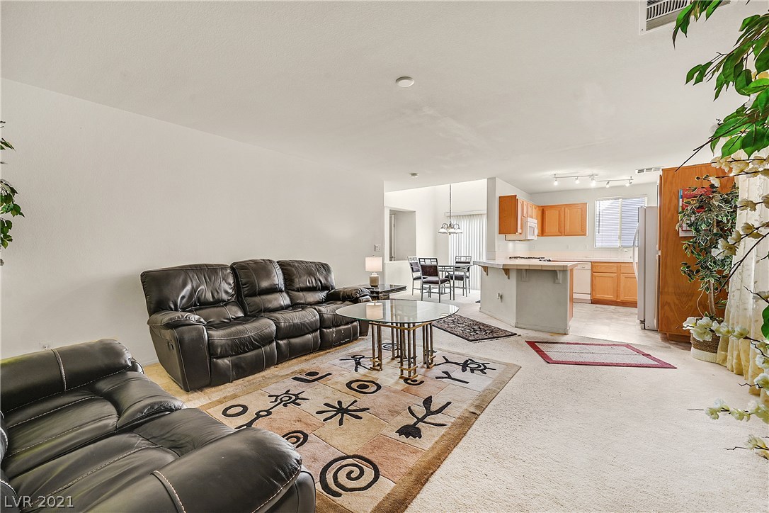 7331 Cestrum Road Las Vegas, NV 89113 - Photo 4 of 18