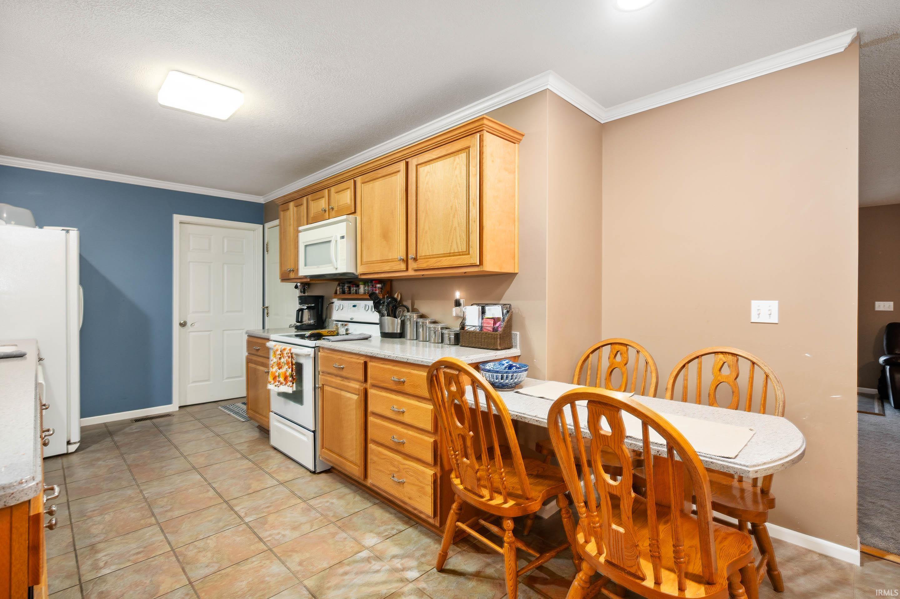 2304 North Nebo Road Muncie, IN 47304 - Photo 9 of 32 Gallery Image 9