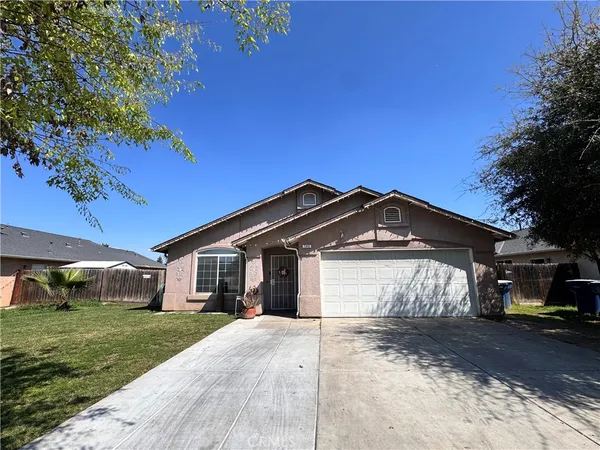 $325,000 | 142 White Street, Tulare, CA 93274