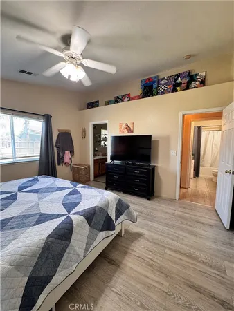 $325,000 | 142 White Street, Tulare, CA 93274