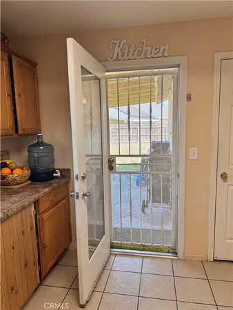 $325,000 | 142 White Street, Tulare, CA 93274