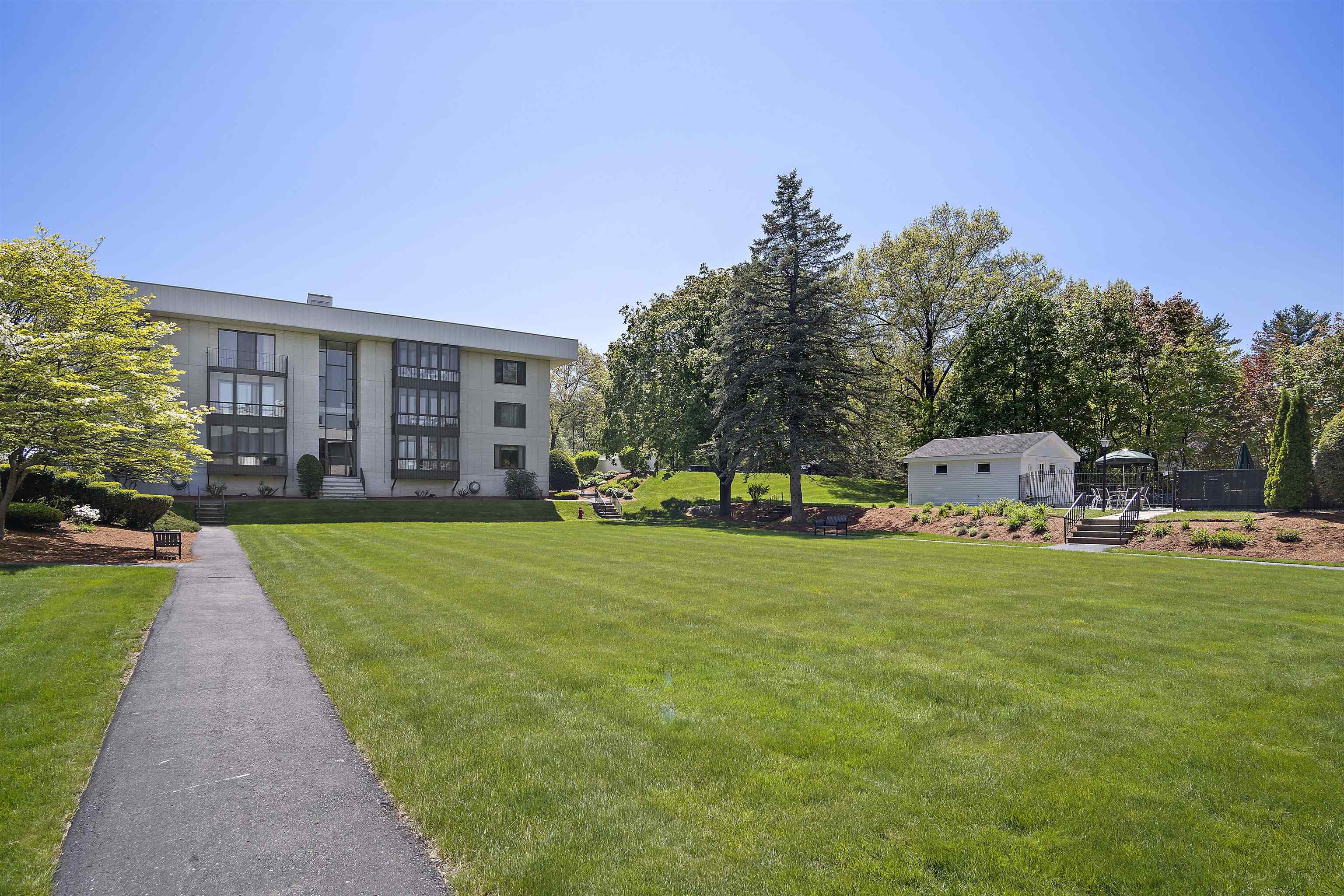 39 Spit Brook Road, Unit 51 Nashua, NH 03060 - Photo 33 of 35 Gallery Image 33