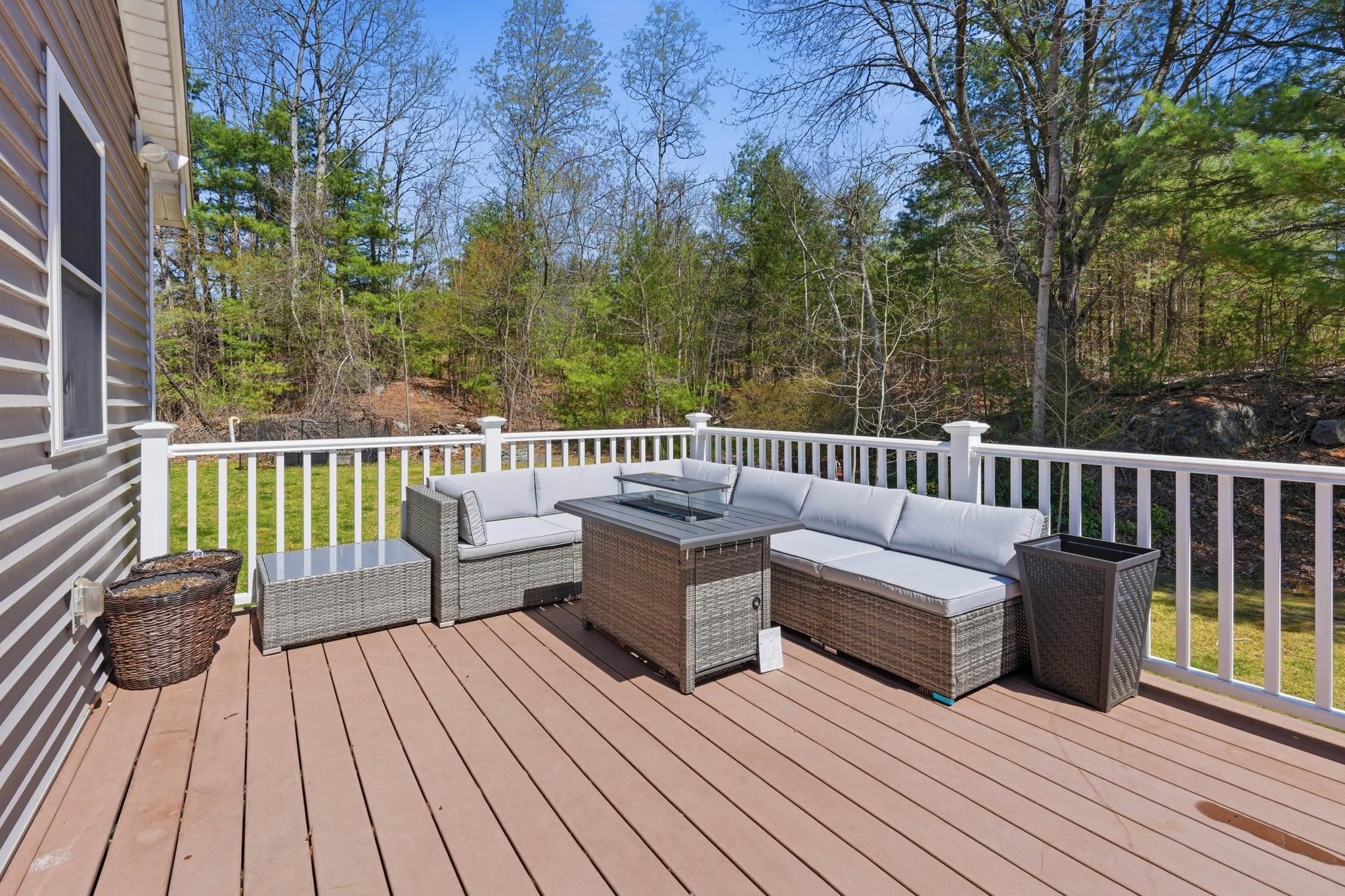 32 Tallant Road Pelham, NH 03076 - Photo 9 of 41 Gallery Image 9