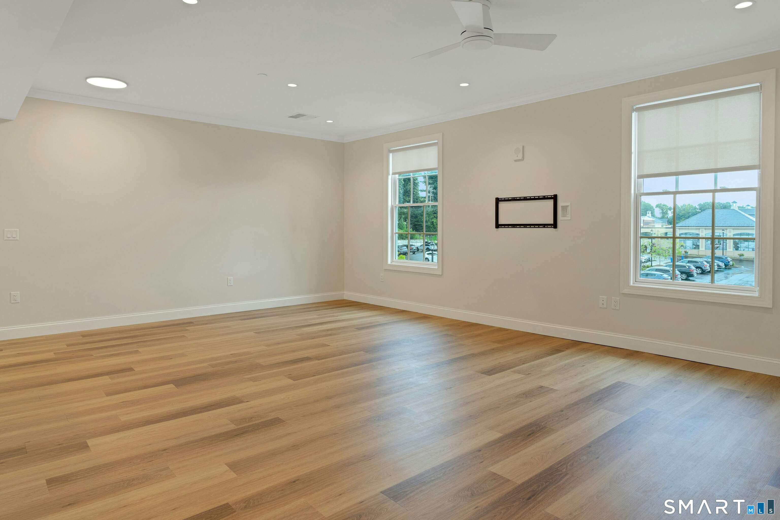 340 Heights Road, Unit 211 Darien, CT 06820 - Photo 5 of 12 Gallery Image 5