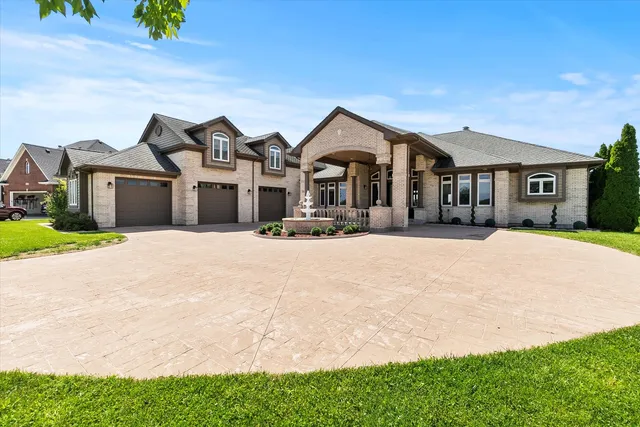 $860,000 | 215 Slalom Court, Minooka, IL 60447