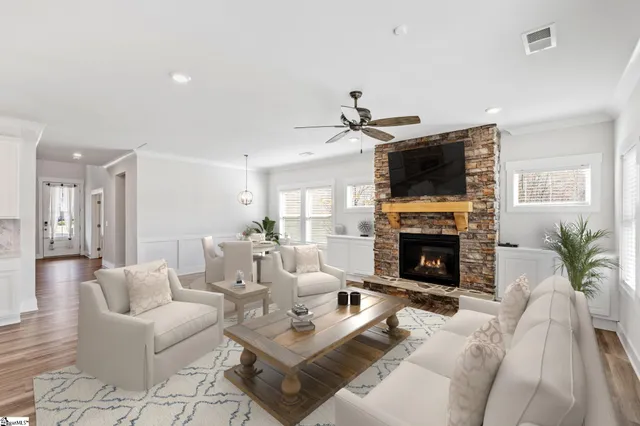 $709,500 | 428 Combahee Court, Greer, SC 29651