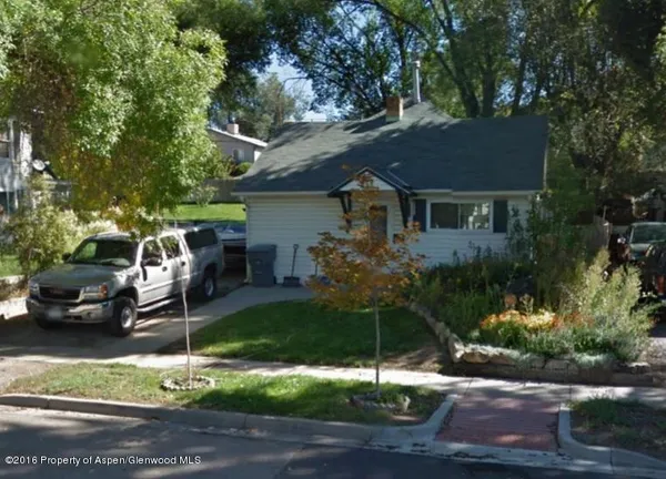 $2,100 | 802 East Avenue, Rifle, CO 81650