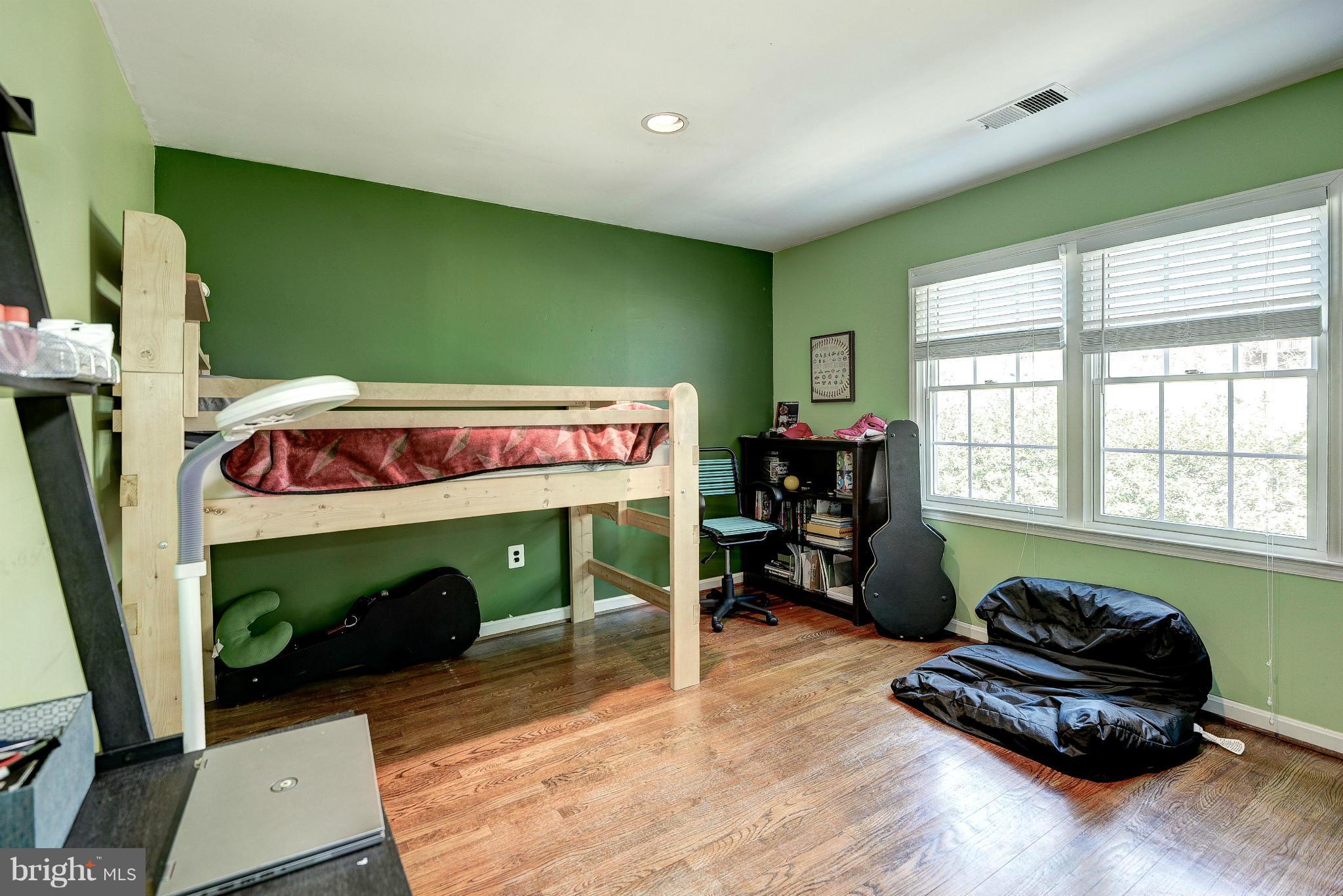 5827 Bent Twig Road McLean, VA 22101 - Photo 20 of 30 Bedroom
