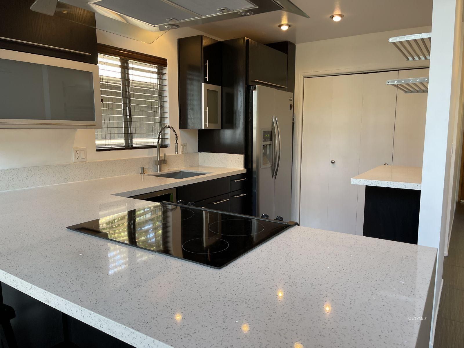 53155 Double View Drive Idyllwild, CA 92549 - Photo 13 of 47 Kitchen