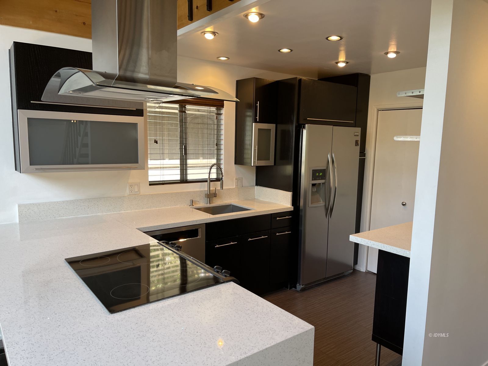 53155 Double View Drive Idyllwild, CA 92549 - Photo 15 of 47 Kitchen