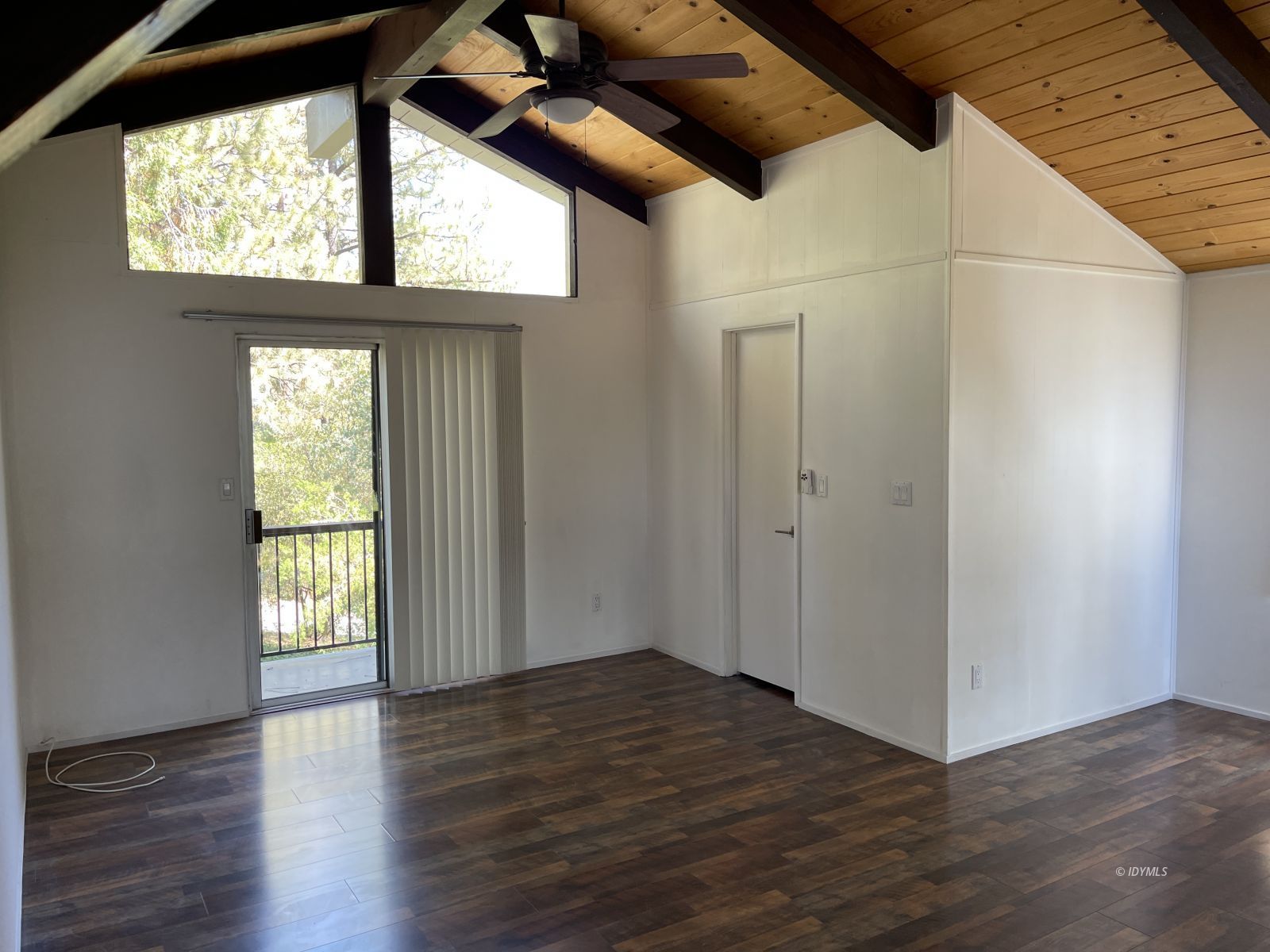53155 Double View Drive Idyllwild, CA 92549 - Photo 25 of 47 Master Bedroom / Walk In Closet