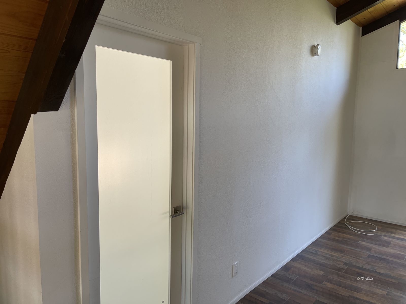 53155 Double View Drive Idyllwild, CA 92549 - Photo 28 of 47 Master Bathroom