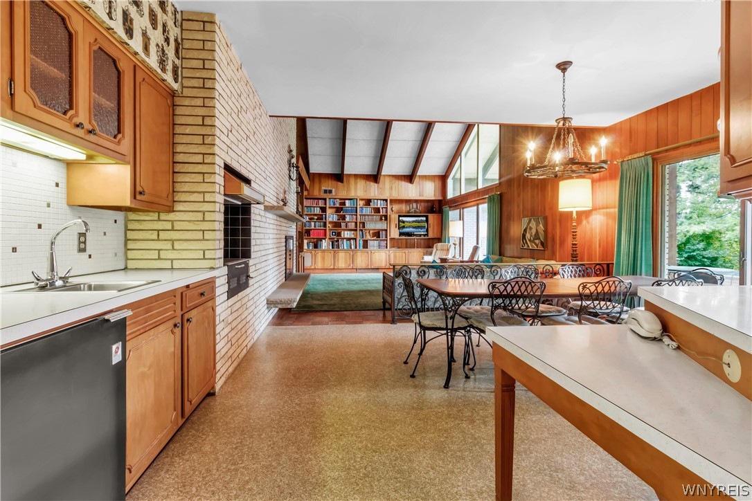 648 Lebrun Road Amherst, NY 14226 - Photo 16 of 50