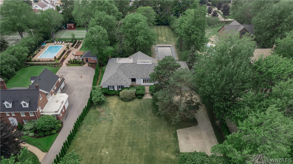 648 Lebrun Road Amherst, NY 14226 - Photo 4 of 50