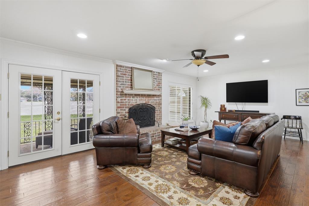 79 1 Main Place Benbrook, TX 76126 - Photo 10 of 26