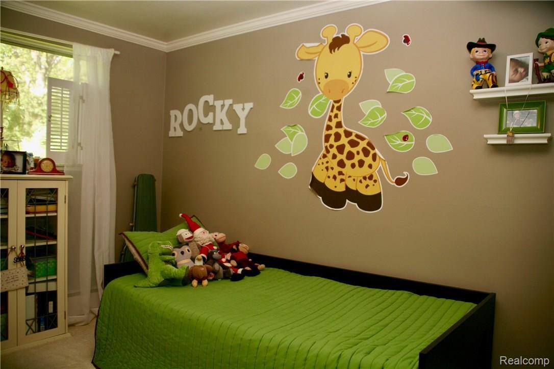 6009 Deguise Court Rochester, MI 48306 - Photo 11 of 21 Bedroom #2 Angle #1.jpg