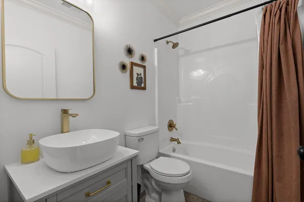 $385,000 | 2011 East 12th Street, Chattanooga, TN 37404