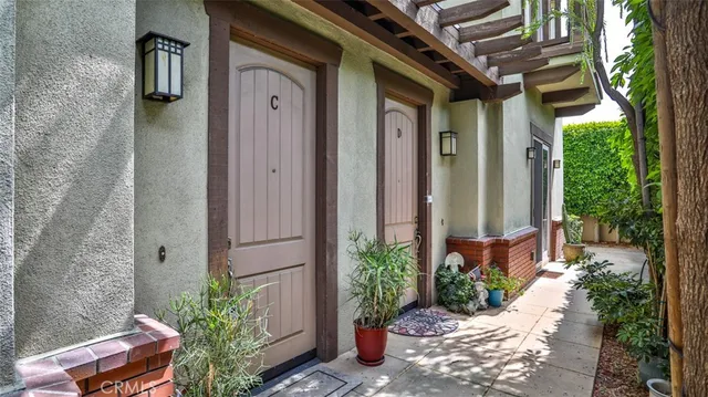 $664,000 | 1408 California Avenue, Unit C, Monrovia, CA 91016