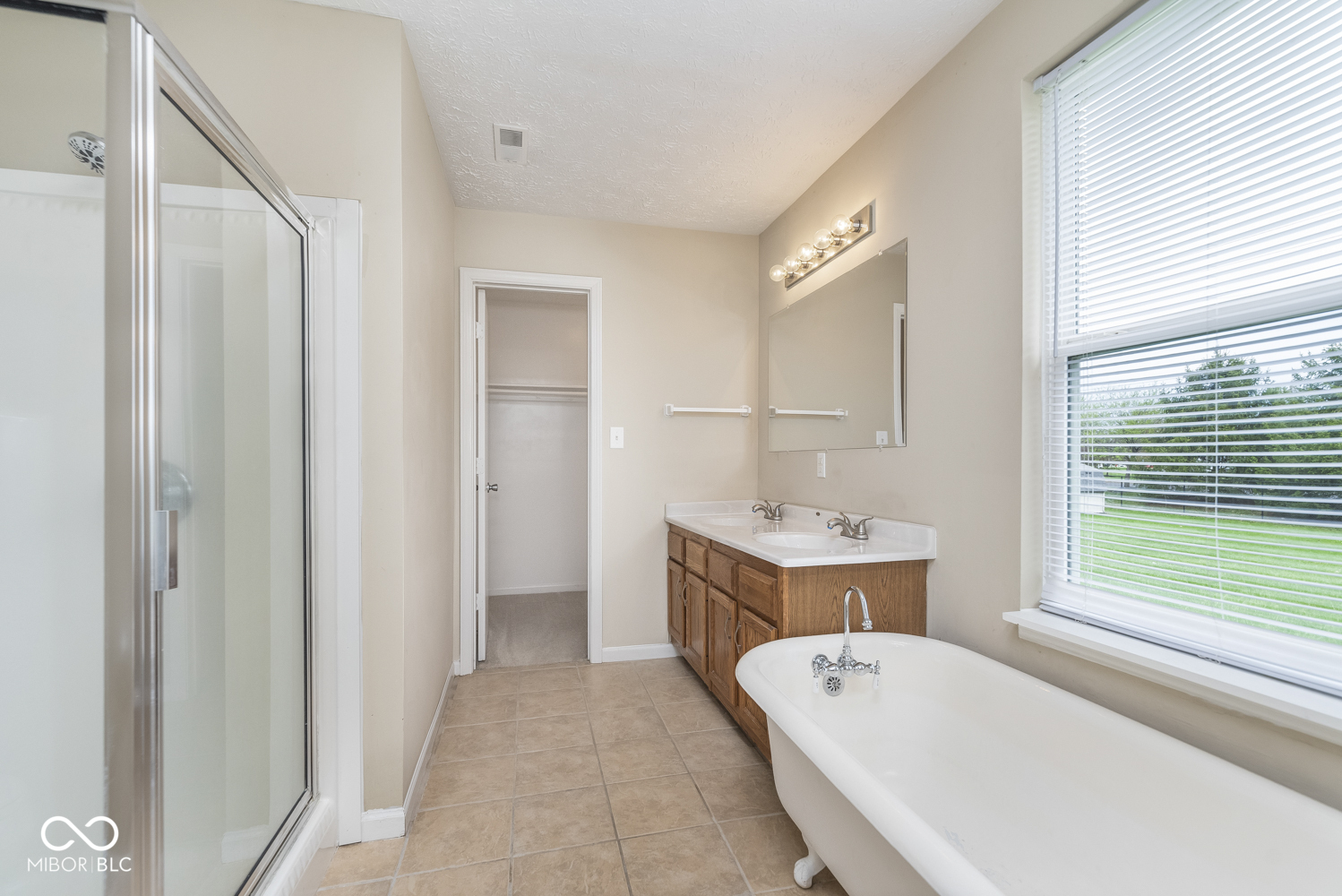 381 Longview Bend Brownsburg, IN 46112 - Photo 17 of 27