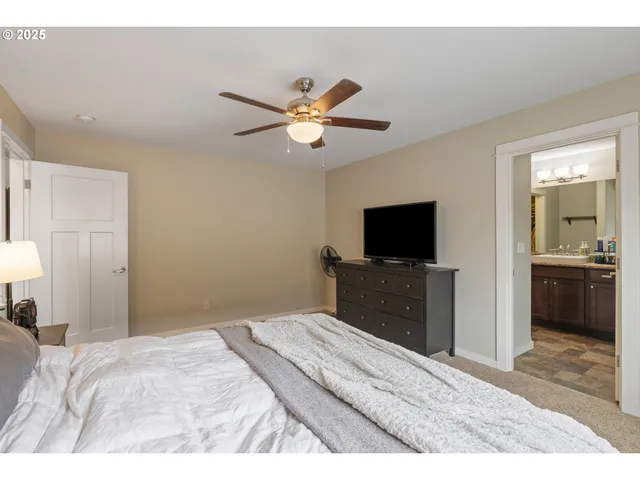 $395,000 | 409 South State Street, Sutherlin, OR 97479