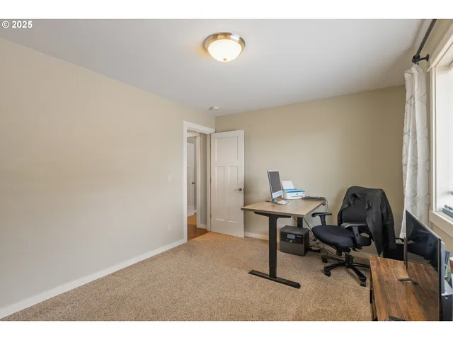 $395,000 | 409 South State Street, Sutherlin, OR 97479