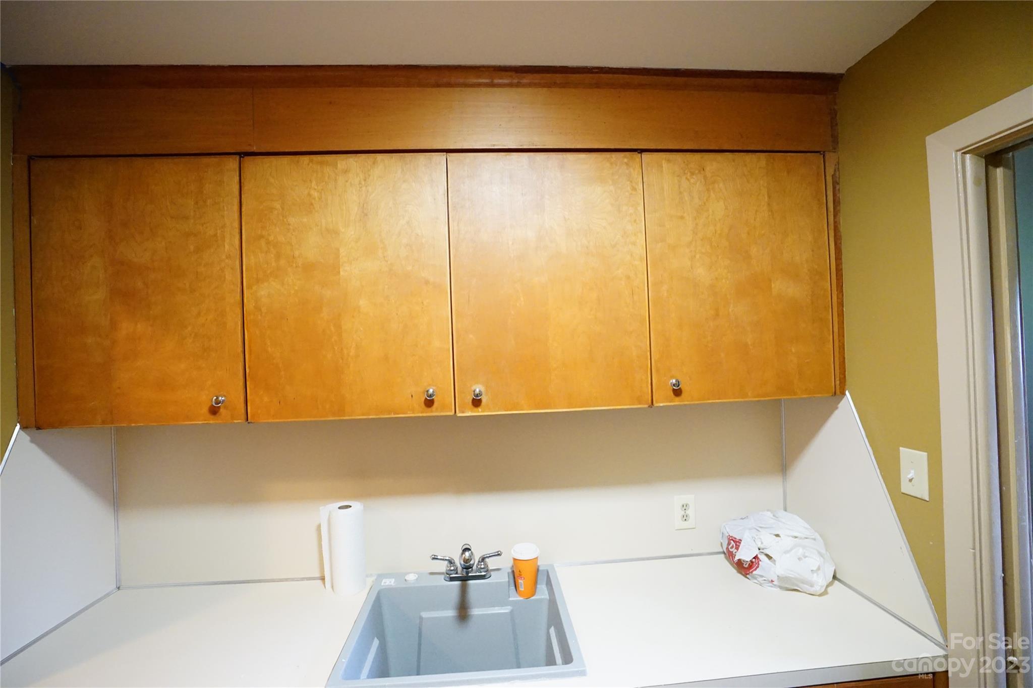 1811 Little Rock Road Charlotte, NC 28214 - Photo 13 of 20 a bathroom with a sink and a bath tub