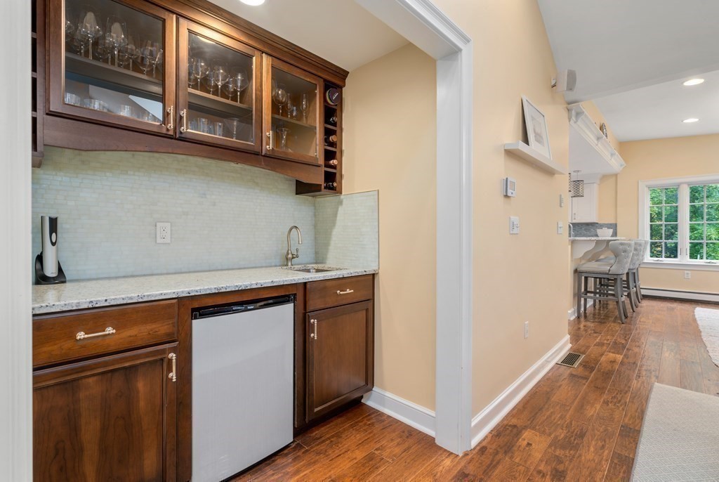 138 Summer Street Weston, MA 02493 - Photo 14 of 34