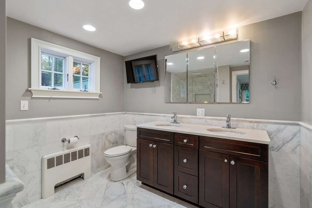 138 Summer Street Weston, MA 02493 - Photo 22 of 34