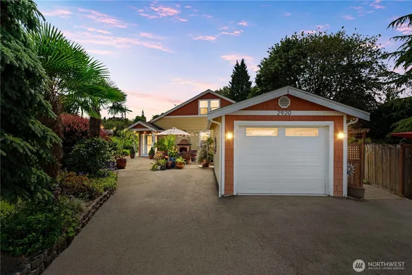 $725,000 | 2920 84th Avenue West, University Place, WA 98466