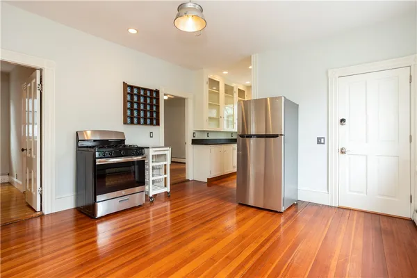 $2,350 | 37 Evergreen Street, Unit 1, Providence, RI 02906