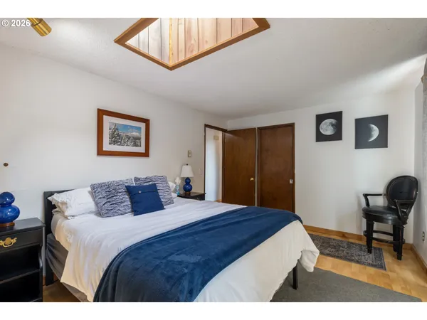 $585,000 | 930 Prescott Lane, Springfield, OR 97477