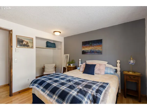 $585,000 | 930 Prescott Lane, Springfield, OR 97477