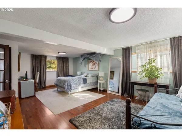 $585,000 | 930 Prescott Lane, Springfield, OR 97477