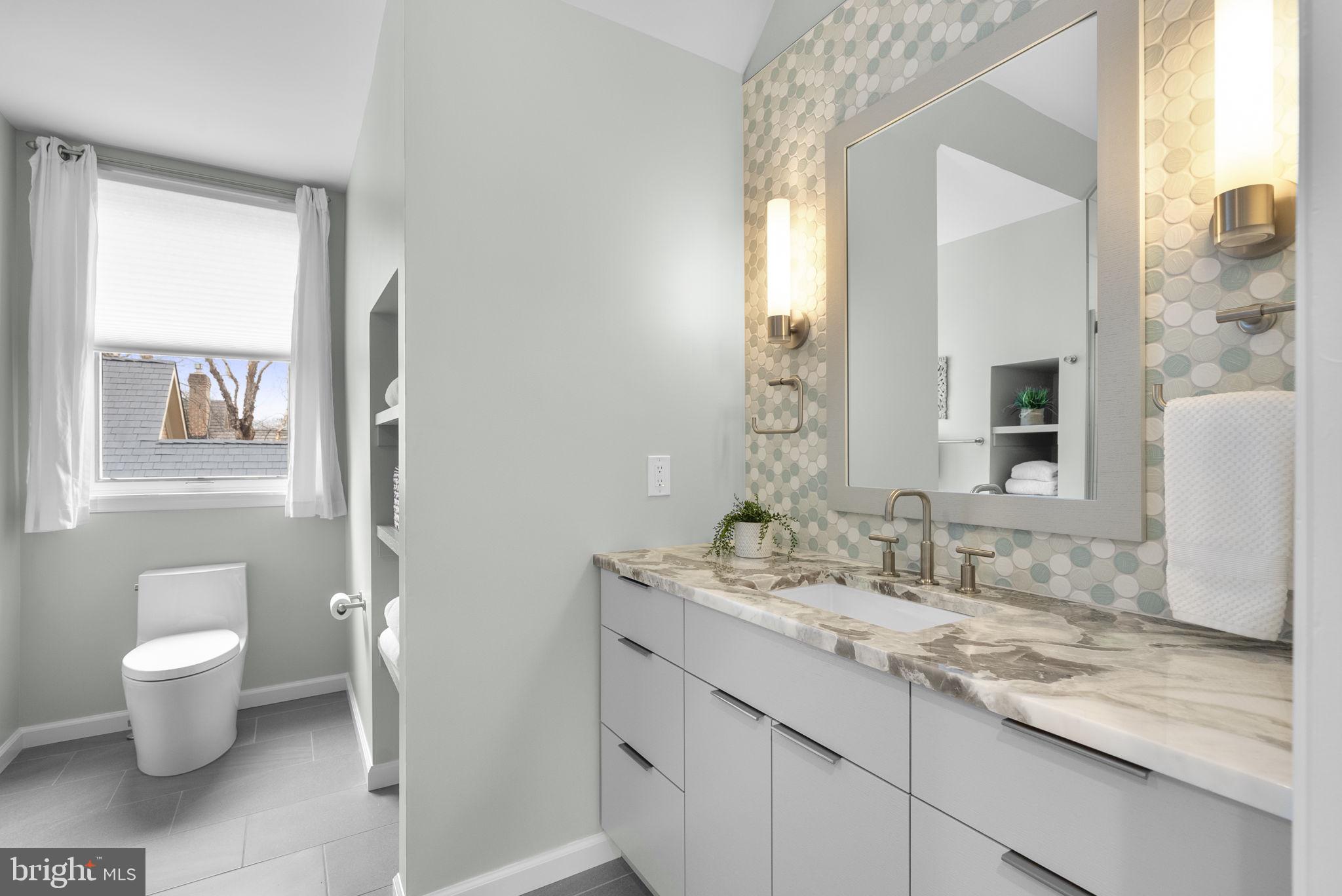 1100 South River Landing Road Edgewater, MD 21037 - Photo 28 of 51 Second full bathroom