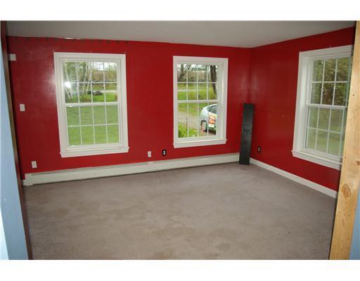 70 Tj Lane Warren, ME 04864 - Photo 3 of 15 Living Room.