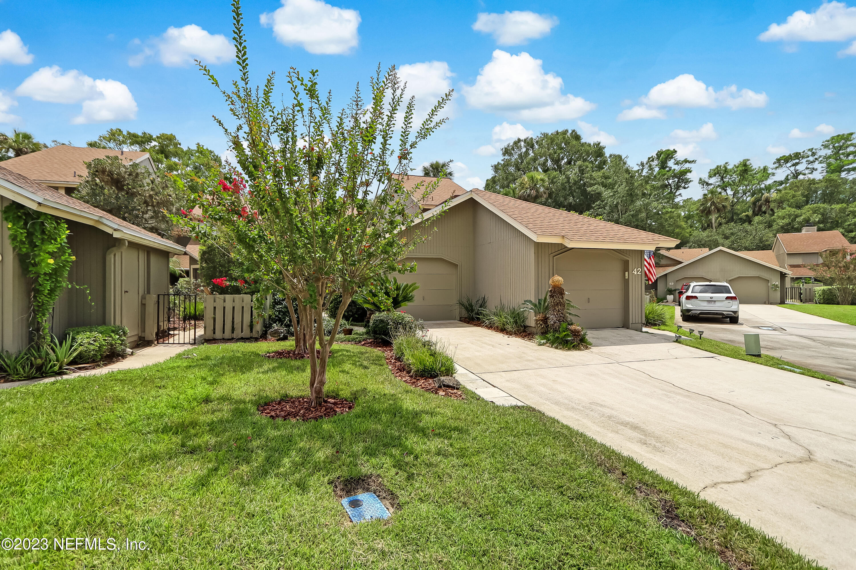 41 Turtleback Trail Ponte Vedra Beach, FL 32082 - Photo 39 of 41 a house view with a garden space